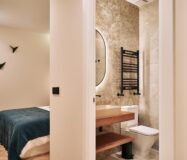 Эксклюзивная квартира в центре Мадрида с джакузи 213 кв.м