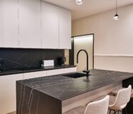 Эксклюзивная квартира в центре Мадрида с джакузи 213 кв.м