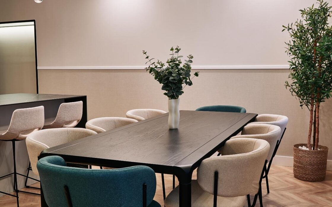 Эксклюзивная квартира в центре Мадрида с джакузи 213 кв.м