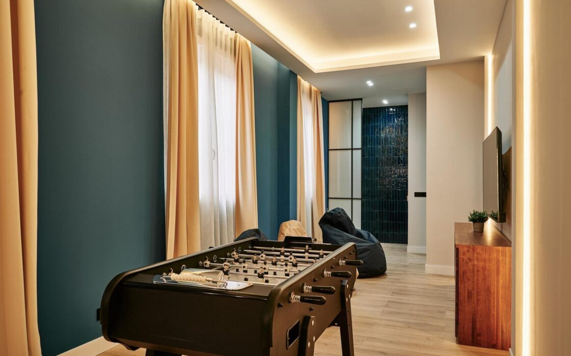 Эксклюзивная квартира в центре Мадрида с джакузи 213 кв.м