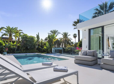 Сучасна вілла з терасою в Новій Андалусії, 391 кв.м.