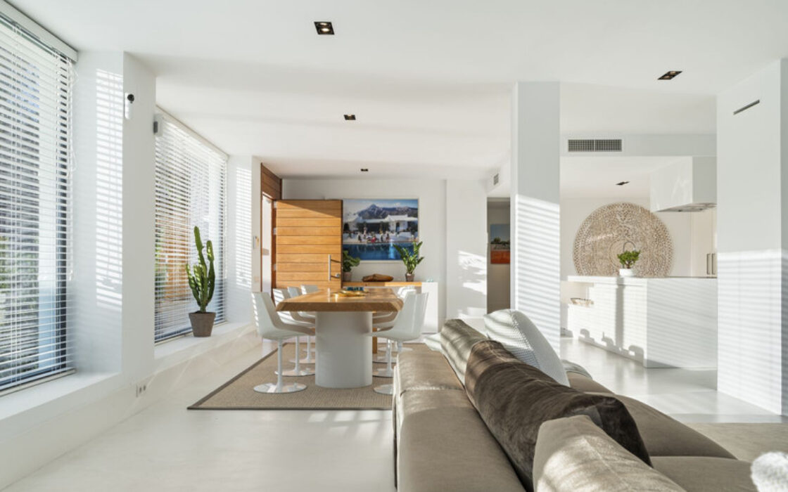 Современная вилла с террасой в Новой Андалусии, 391 кв.м.