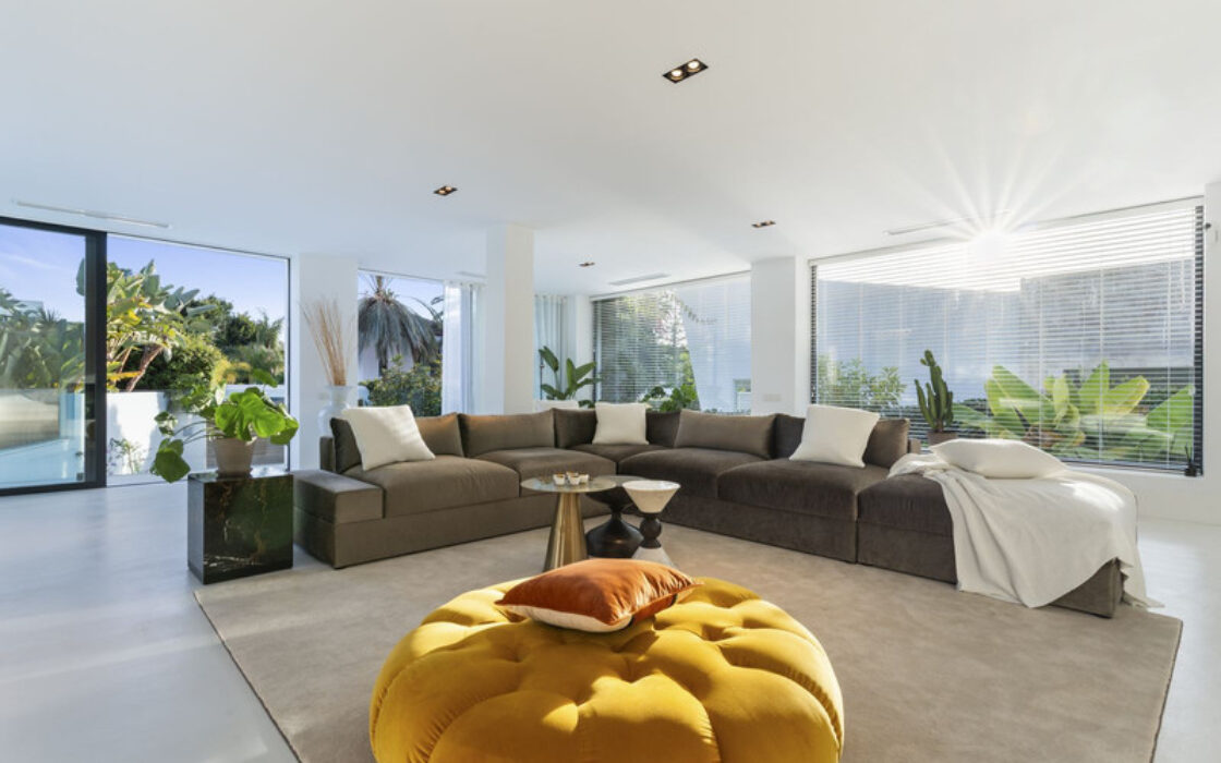 Современная вилла с террасой в Новой Андалусии, 391 кв.м.