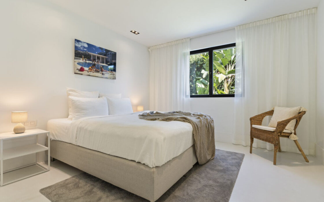 Современная вилла с террасой в Новой Андалусии, 391 кв.м.