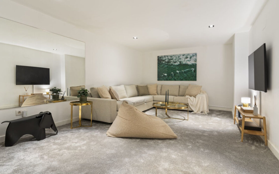 Современная вилла с террасой в Новой Андалусии, 391 кв.м.