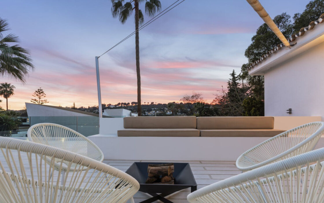 Современная вилла с террасой в Новой Андалусии, 391 кв.м.