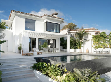 Вілла 6+5 кімнат у Новій Андалусії з терасою біля моря 260 кв.м