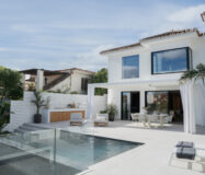 Вілла 6+5 кімнат у Новій Андалусії з терасою біля моря 260 кв.м