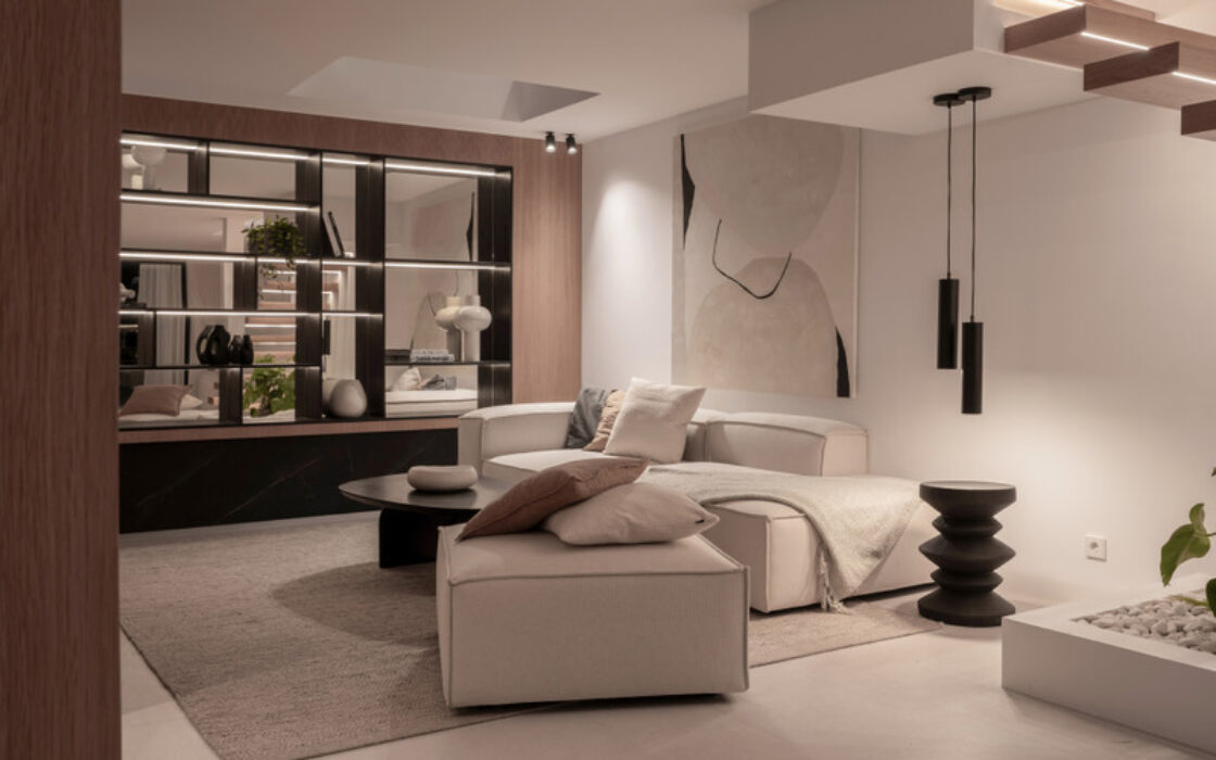 Вілла 6+5 кімнат у Новій Андалусії з терасою біля моря 260 кв.м