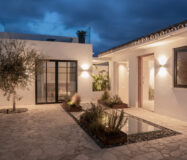 Вілла 6+5 кімнат у Новій Андалусії з терасою біля моря 260 кв.м