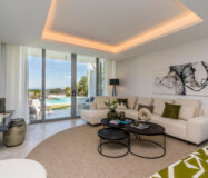 Вілла 475 кв.м з видом на море в Марбельє Есте