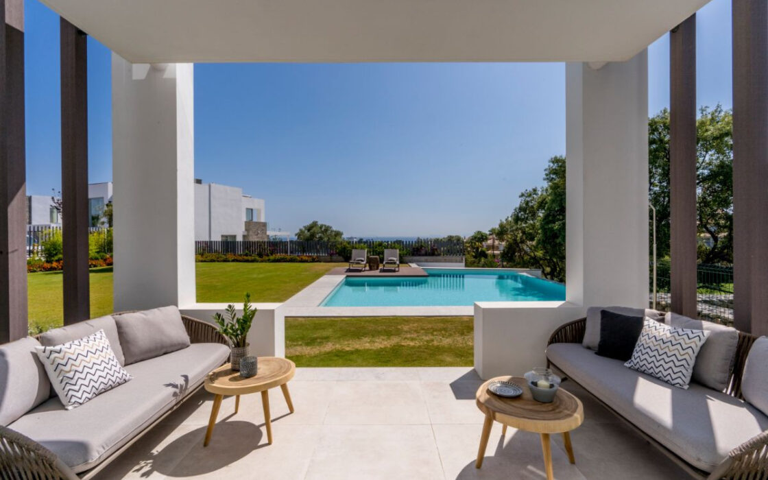 Вілла 475 кв.м з видом на море в Марбельє Есте