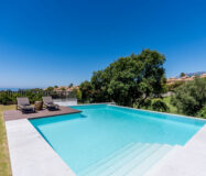 Вілла 475 кв.м з видом на море в Марбельє Есте