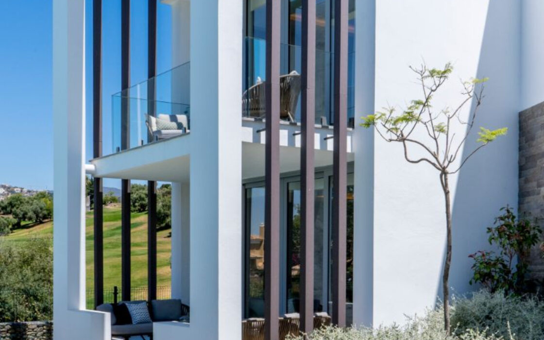 Вілла 475 кв.м з видом на море в Марбельє Есте