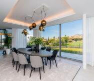 Вілла 475 кв.м з видом на море в Марбельє Есте