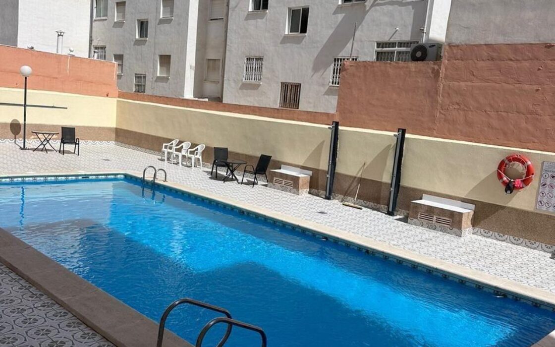 Апартаменты в Торревьехе 64 кв.м, 300 м до моря