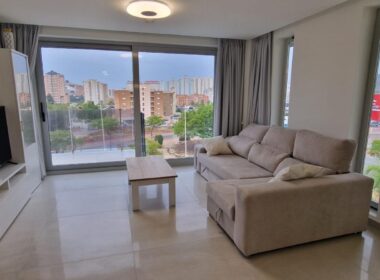 Меблированные квартиры в Ла Кала, Бенидорм с террасой 77 кв.м