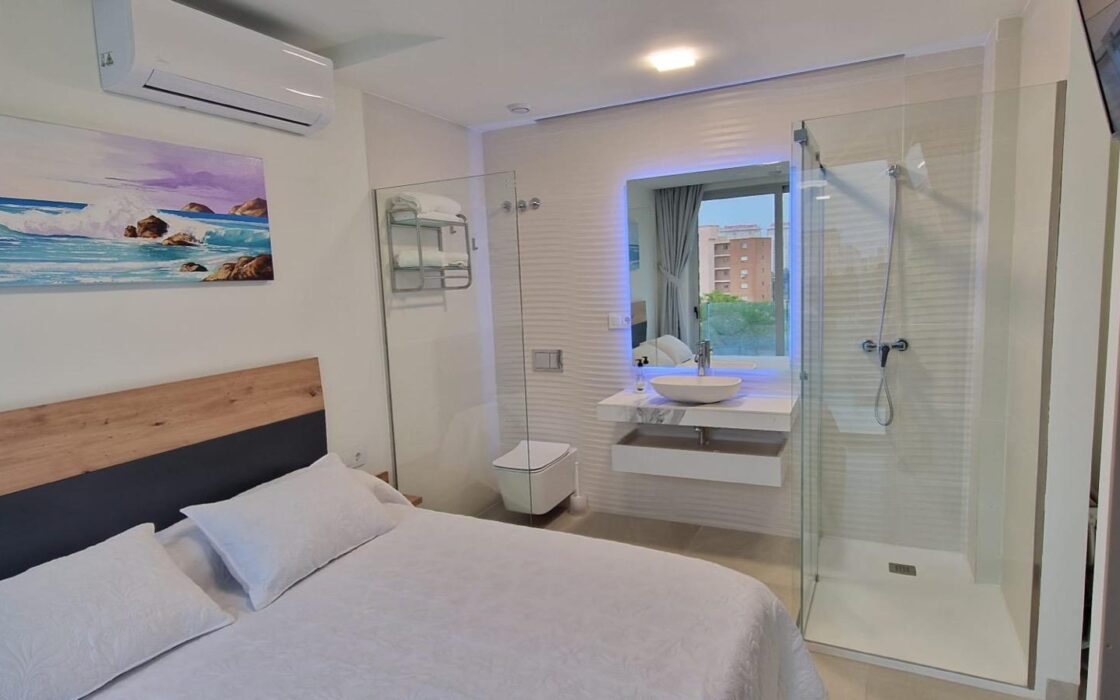 Меблированные квартиры в Ла Кала, Бенидорм с террасой 77 кв.м