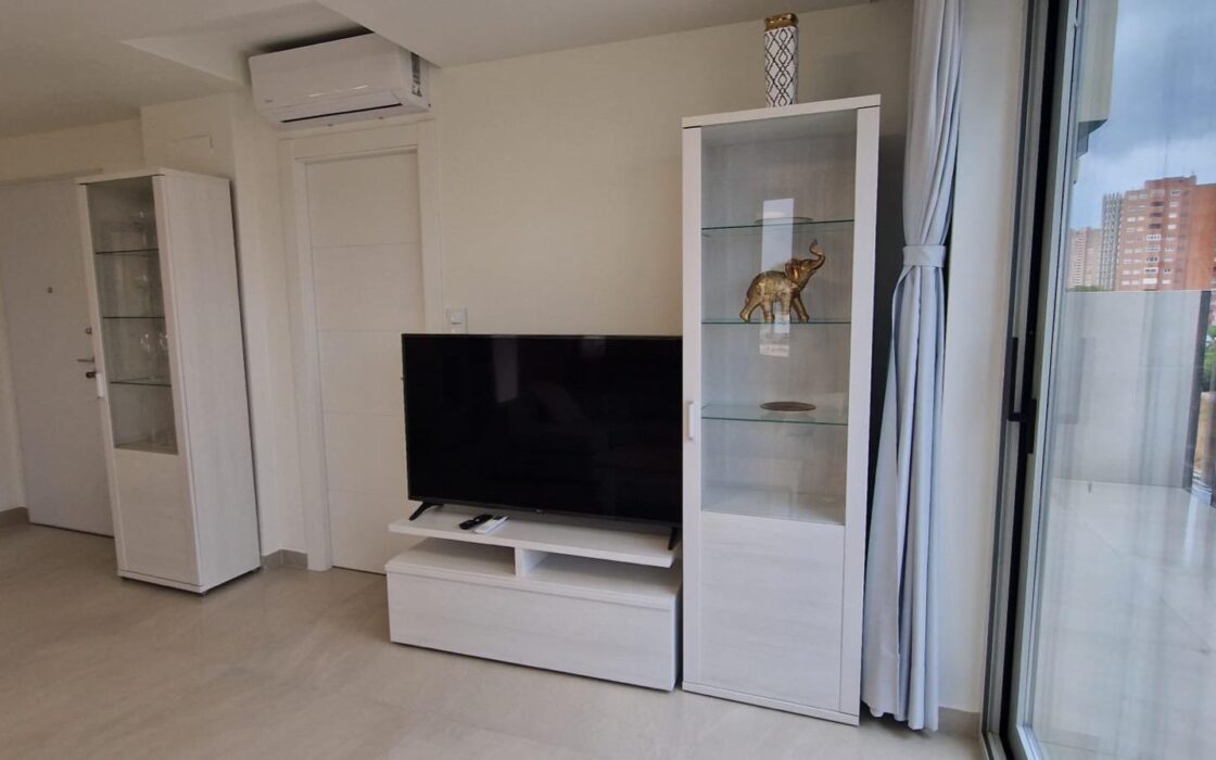 Меблированные квартиры в Ла Кала, Бенидорм с террасой 77 кв.м