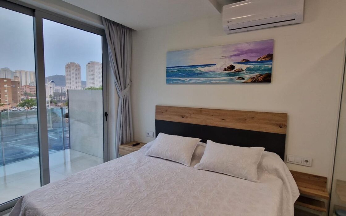 Меблированные квартиры в Ла Кала, Бенидорм с террасой 77 кв.м