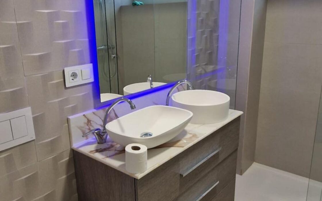 Меблированные квартиры в Ла Кала, Бенидорм с террасой 77 кв.м