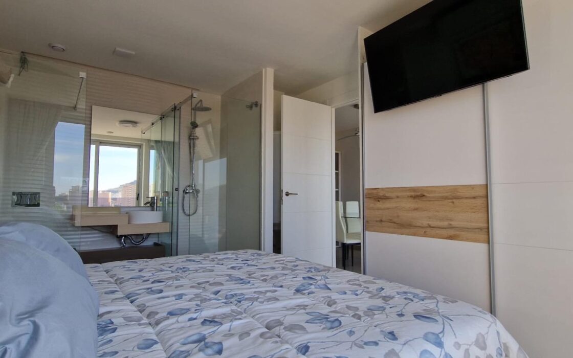 Меблированные квартиры в Ла Кала, Бенидорм с террасой 77 кв.м