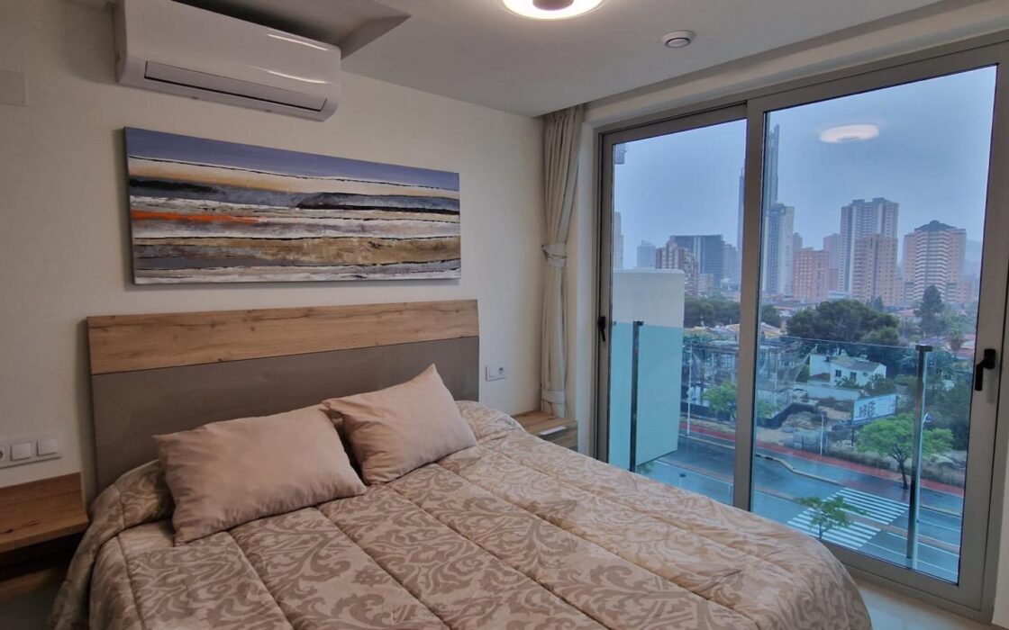 Меблированные квартиры в Ла Кала, Бенидорм с террасой 77 кв.м