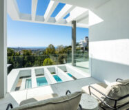 Вілла з терасою в Ла-Кінте, 678 кв.м, сучасний стиль