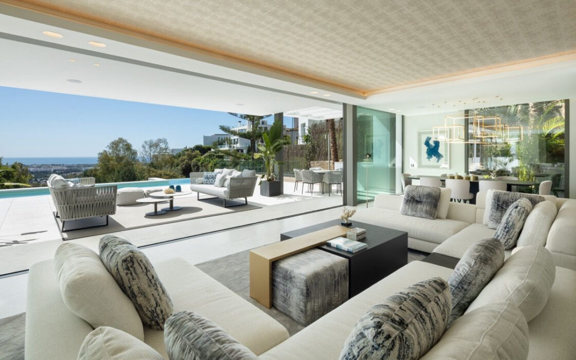 Вілла з терасою в Ла-Кінте, 678 кв.м, сучасний стиль