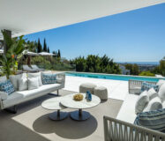 Вілла з терасою в Ла-Кінте, 678 кв.м, сучасний стиль