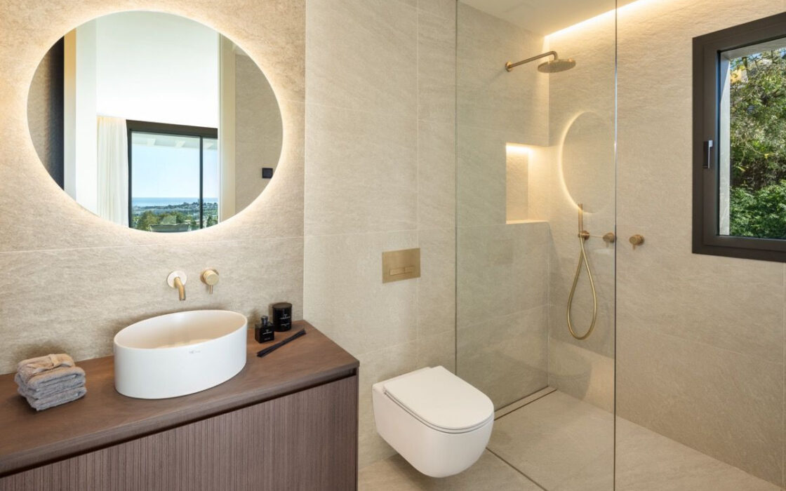 Вілла з терасою в Ла-Кінте, 678 кв.м, сучасний стиль