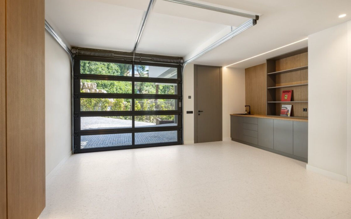 Вілла з терасою в Ла-Кінте, 678 кв.м, сучасний стиль