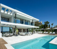 Вілла з терасою в Ла-Кінте, 678 кв.м, сучасний стиль