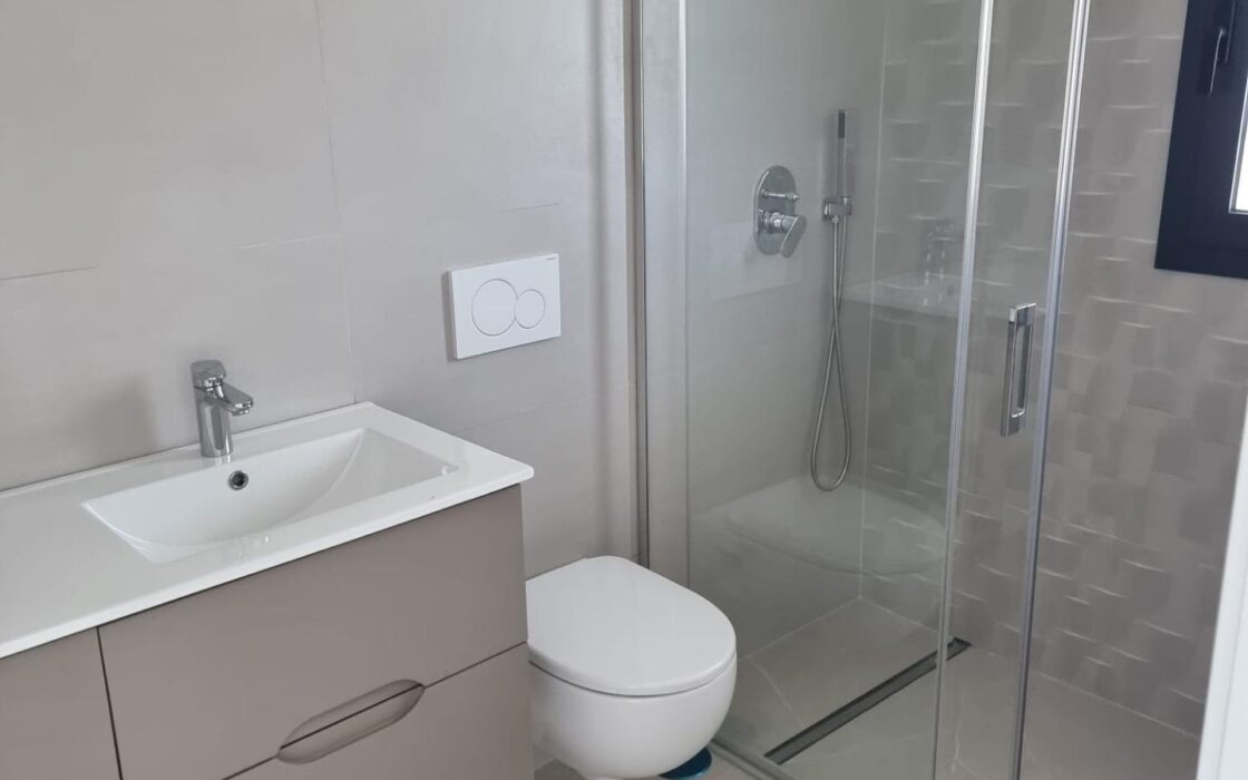 Нова квартира в Кальпе 204 кв.м з терасою біля моря