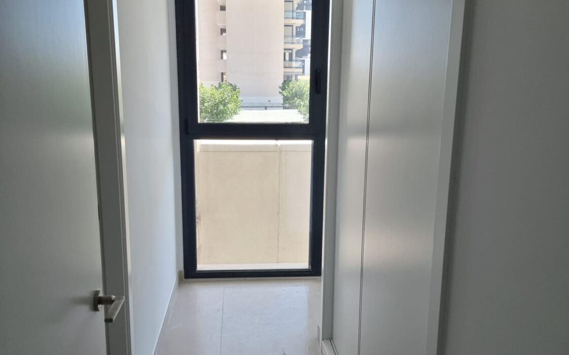 Нова квартира в Кальпе 204 кв.м з терасою біля моря