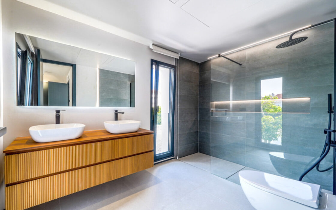 Вилла с террасой в Новой Андалусии, 425 кв.м, современный стиль