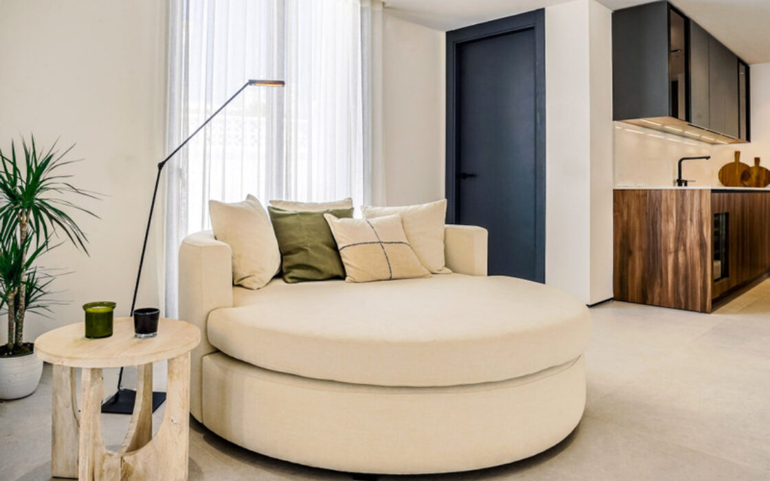 Вилла с террасой в Новой Андалусии, 425 кв.м, современный стиль