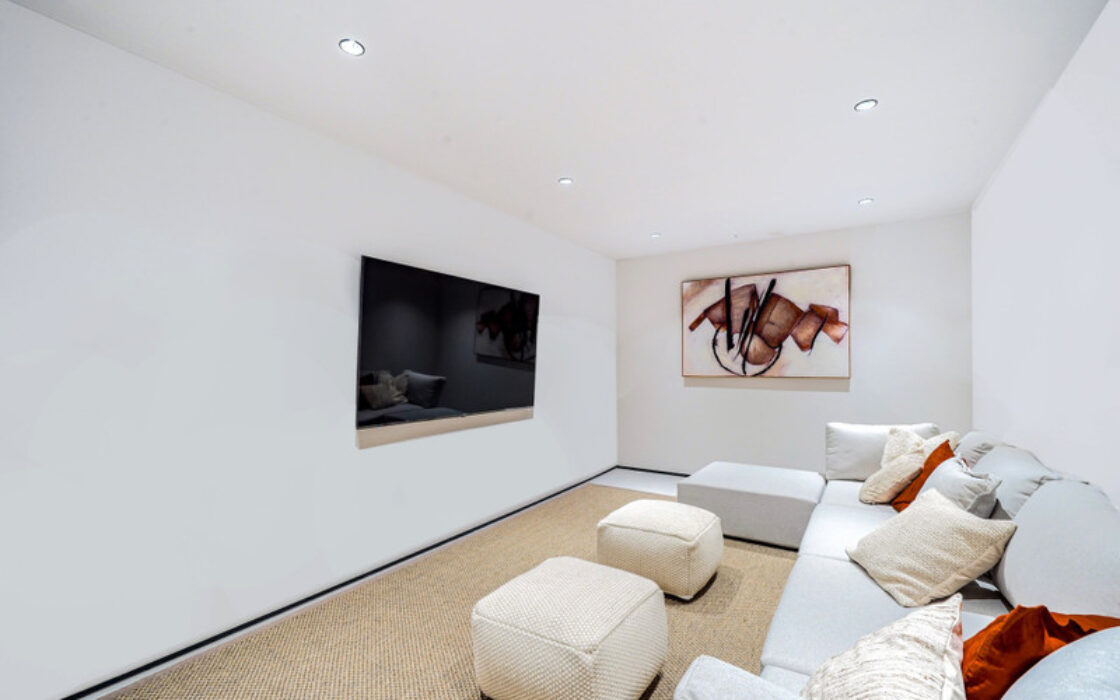 Вилла с террасой в Новой Андалусии, 425 кв.м, современный стиль