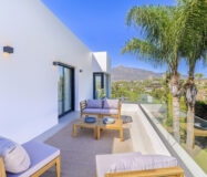 Вилла с террасой в Новой Андалусии, 425 кв.м, современный стиль