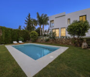 Вилла с террасой в Новой Андалусии, 425 кв.м, современный стиль