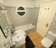 Квартира в Касаресе 80 кв.м з терасою та морським видом