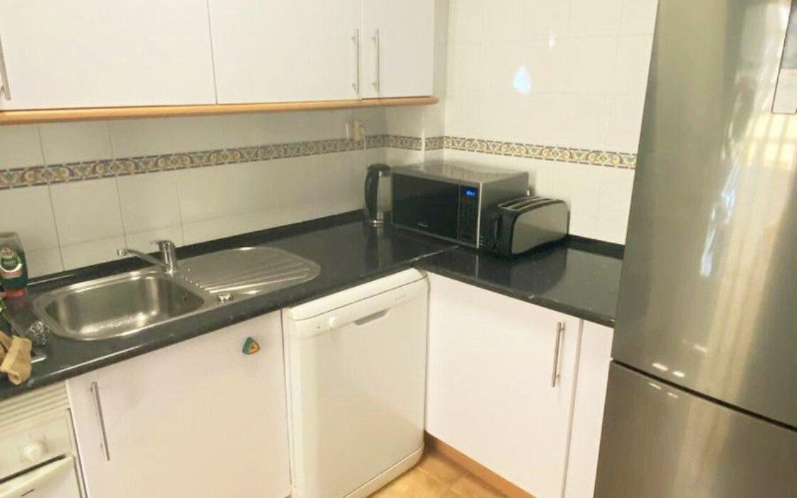 Квартира в Касаресе 80 кв.м з терасою та морським видом