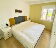 Квартира в Касаресе 80 кв.м з терасою та морським видом