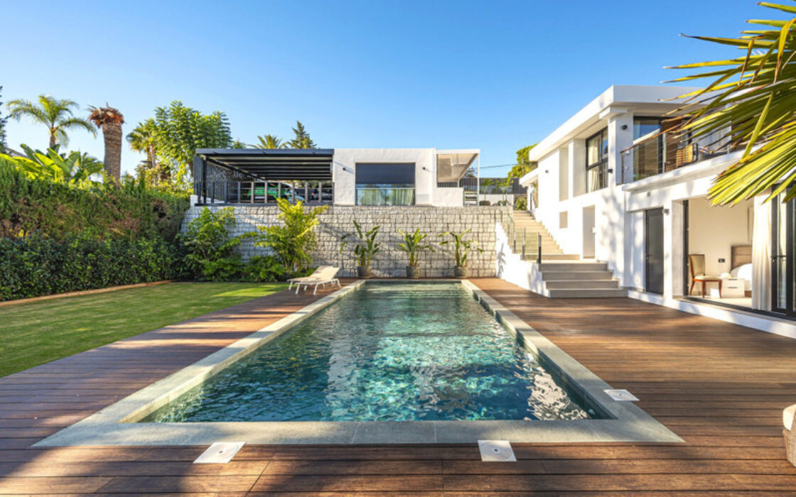 Исключительная вилла в Эль-Росарио 374 кв.м с террасой