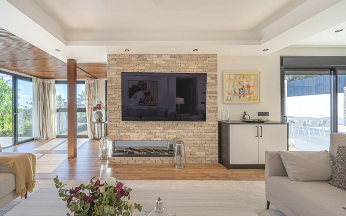 Исключительная вилла в Эль-Росарио 374 кв.м с террасой