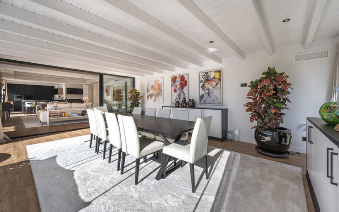 Исключительная вилла в Эль-Росарио 374 кв.м с террасой