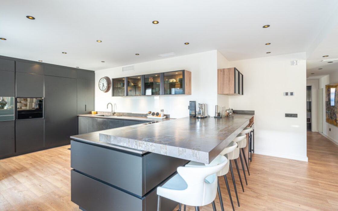 Исключительная вилла в Эль-Росарио 374 кв.м с террасой