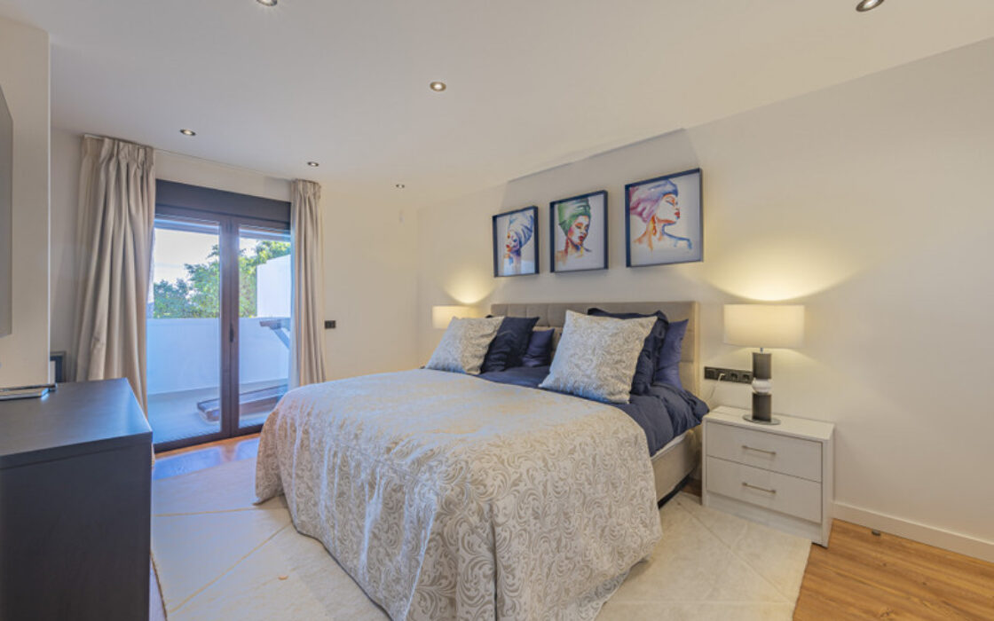 Исключительная вилла в Эль-Росарио 374 кв.м с террасой