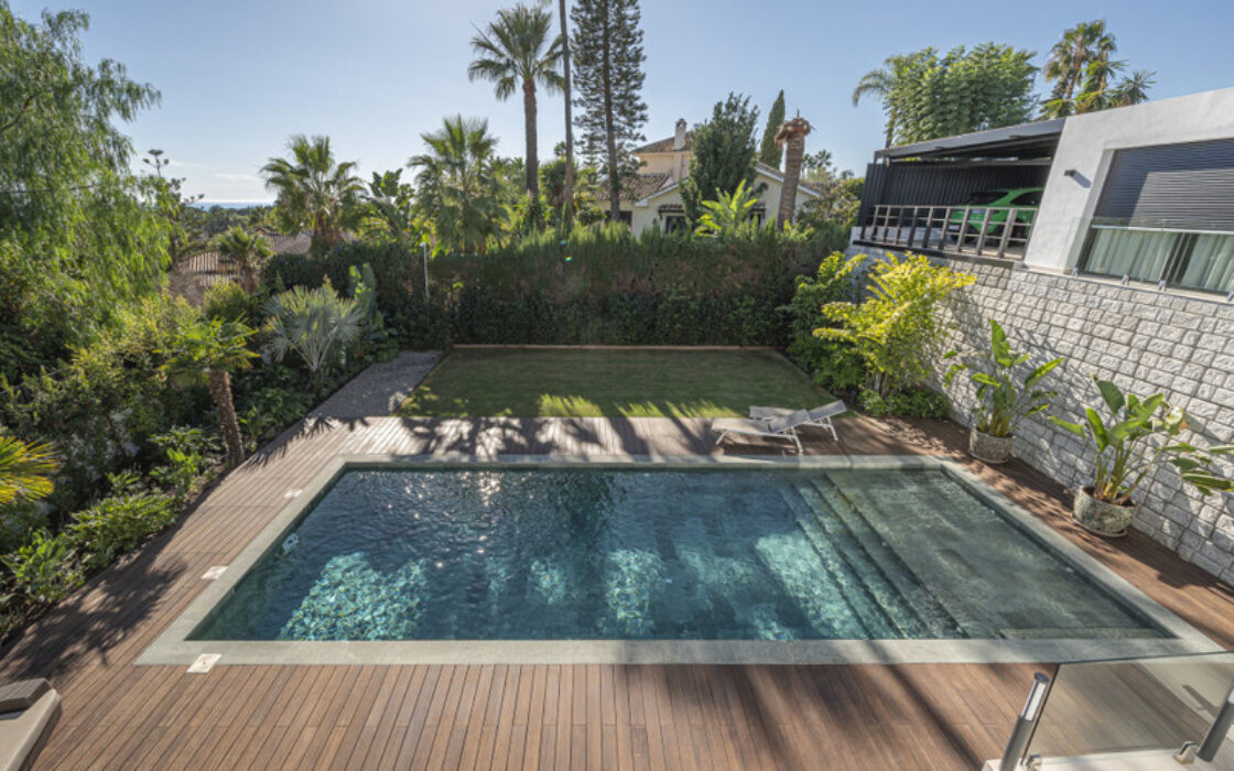 Исключительная вилла в Эль-Росарио 374 кв.м с террасой