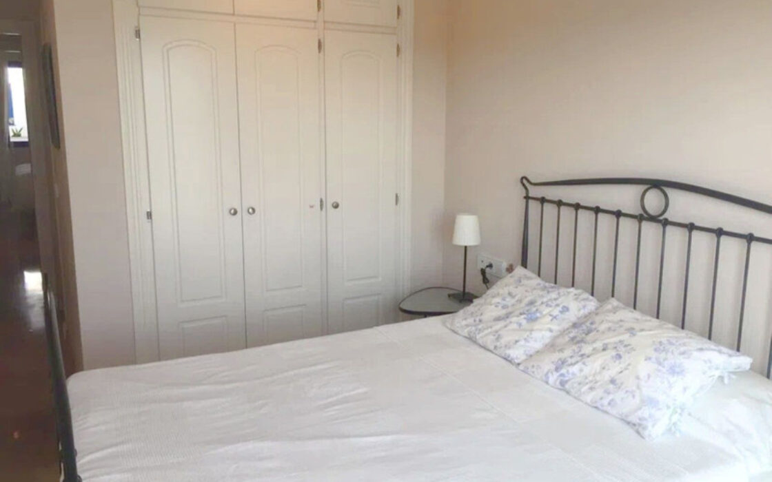 Ділянка в Ла-Дукезі з панорамним видом та великою терасою